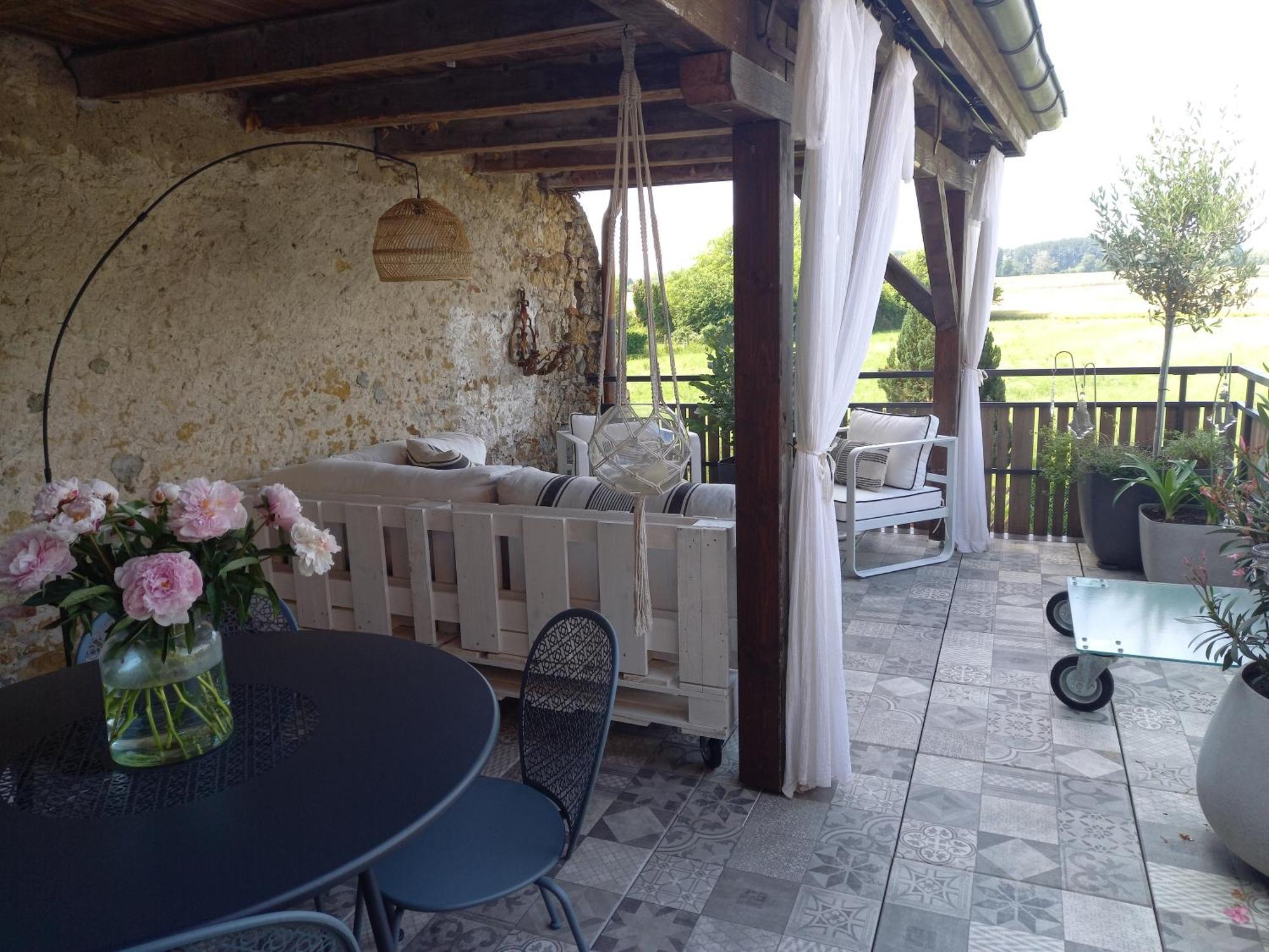 Au Bourg Bed & Breakfast Le Landeron Dış mekan fotoğraf