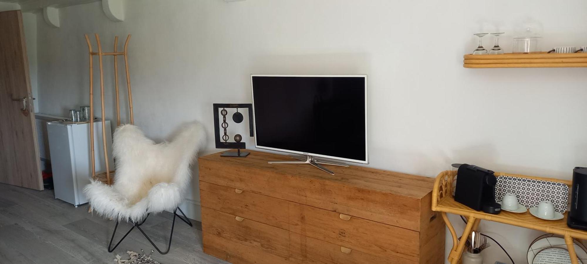 Au Bourg Bed & Breakfast Le Landeron Dış mekan fotoğraf